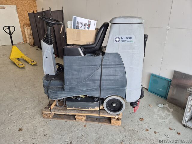 Scrubber drier Nilfisk BR755