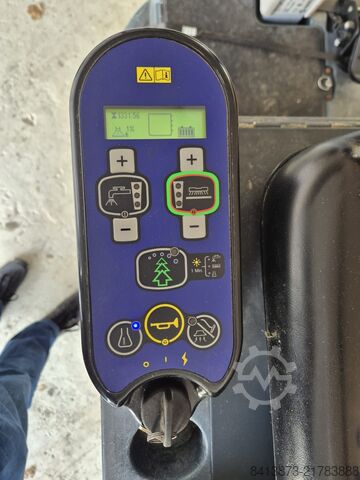 Scrubber drier Nilfisk BR755