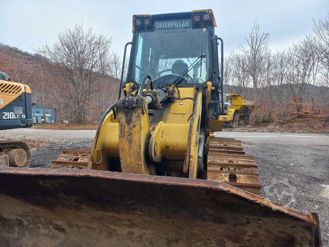 Loader Caterpillar 953