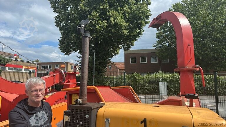 Shredder Dücker HM 200 Wood Chipper