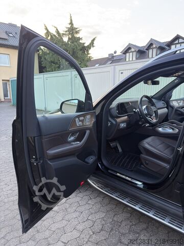 Mercedes-Benz GLS 350 d 4MATIC AMG Line Mercedes-Benz GLS 350 d 4MATIC