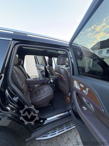 Mercedes-Benz GLS 350 d 4MATIC AMG Line Mercedes-Benz GLS 350 d 4MATIC
