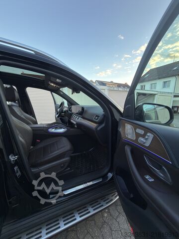 Mercedes-Benz GLS 350 d 4MATIC AMG Line Mercedes-Benz GLS 350 d 4MATIC