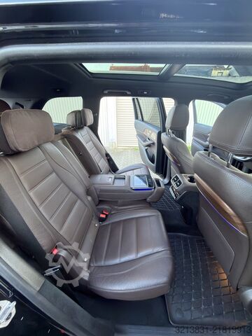 Mercedes-Benz GLS 350 d 4MATIC AMG Line Mercedes-Benz GLS 350 d 4MATIC
