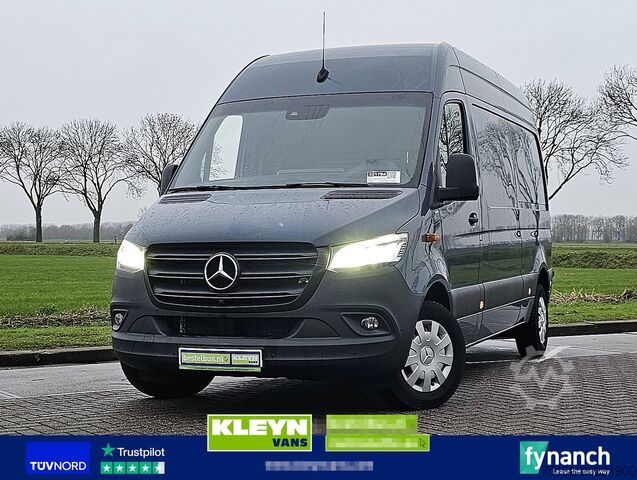 High-roof van MERCEDES-BENZ SPRINTER 315 L2H2 LED Navi