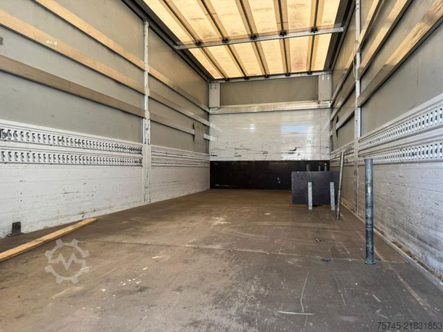 Flatbed truck with tarp MERCEDES-BENZ ATEGO 818 *  * LBW * AUTOMATIK * 8.600 KG *