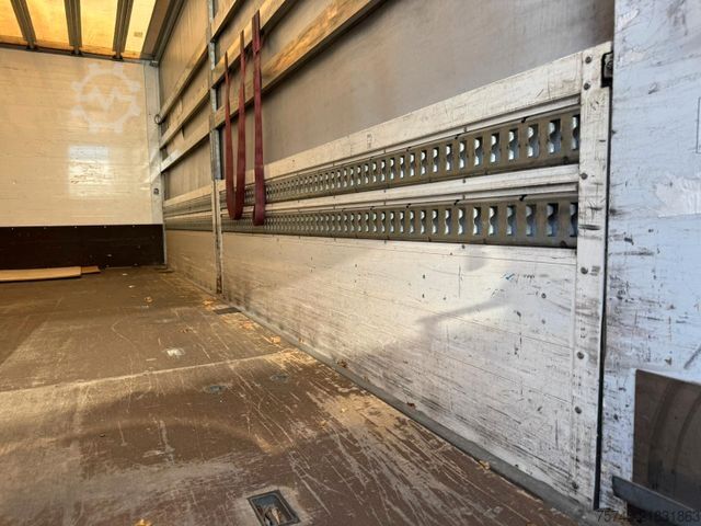 Flatbed truck with tarp MERCEDES-BENZ ATEGO 818 * * LBW * AUTOMATIK * 8.600 KG *