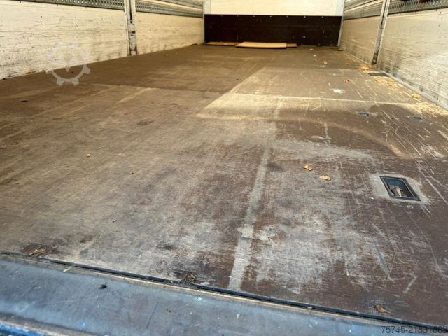 Flatbed truck with tarp MERCEDES-BENZ ATEGO 818 * * LBW * AUTOMATIK * 8.600 KG *