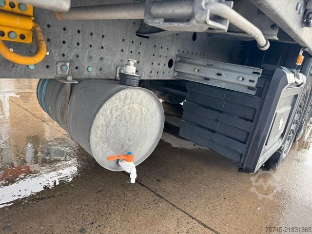 Auflieger mit Pritsche & Plane SCHMITZ CARGOBULL SCB*S3T * STANDART * LIFTACHSE * HUBDACH *