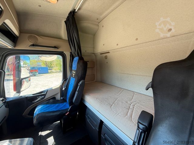 Standard tractor unit MERCEDES-BENZ 1848 Actros SZM Retarder Kipphydraulik Tieflader
