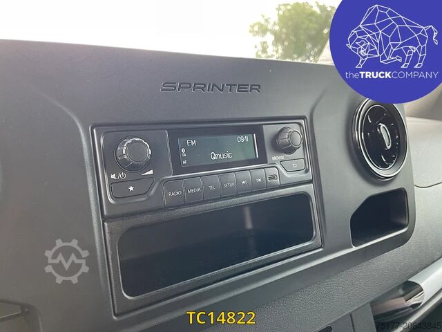 Box van Mercedes-Benz Sprinter E-Sprinter L2H2