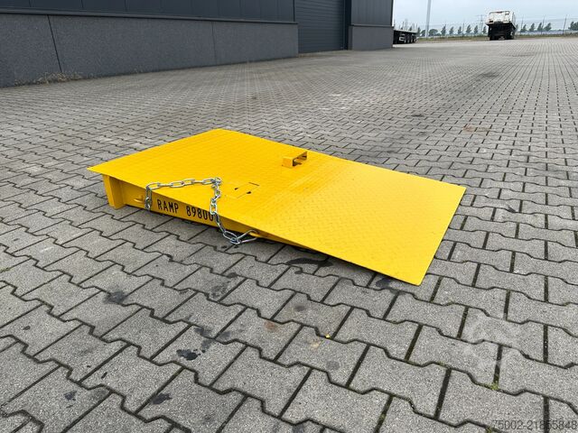 Container Onbekend ramp 1m wide / 2,500kg