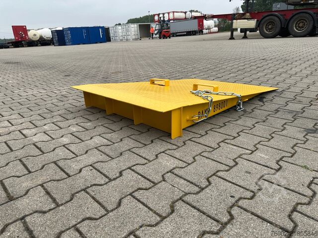 Container Onbekend ramp 1m wide / 2,500kg