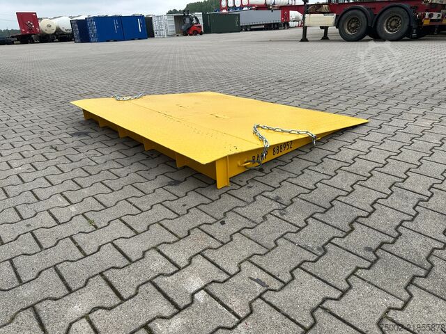 Container Onbekend ramp 2m wide / 7.500kg