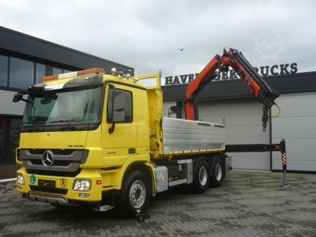 Kipper mit Kran Mercedes-Benz Actros 2646 Euro 5 6x4 2 side tipper Palfinger ...