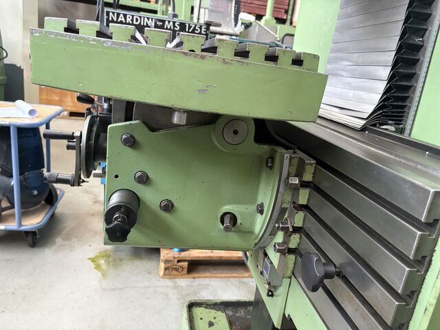 Universal milling machine MIKRON WF 3 DP