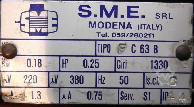 Gear motor 0.18 kW 100 rpm SME FC63B