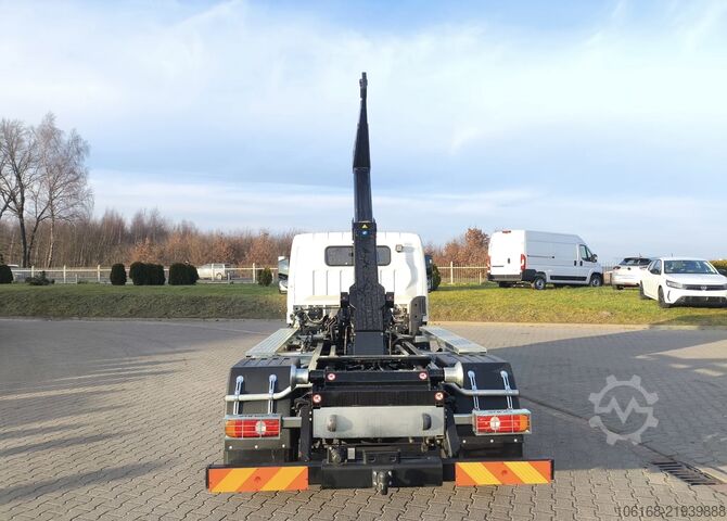 Roll-off tipper truck Fuso Canter 9C18 Abrollkipper