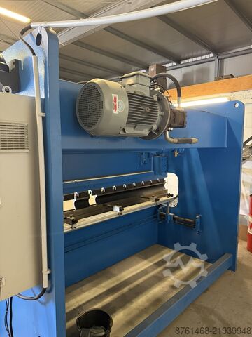 Press brake BORUI CNC 200 / 3200