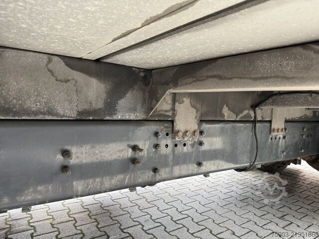Flatbed truck Scania P410 4X2 Palfinger PK 13001