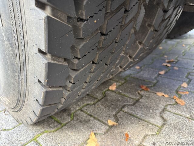 Truck chassis Scania P280 6X2*4
