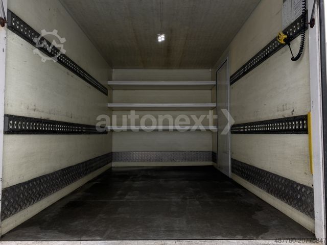 Transporter mit Koffer VOLKSWAGEN Crafter 35 *Ladebordwand* LED+NAVI+TEMPOMAT 4606