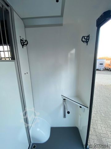 Livestock transporter RENAULT Master STX  Haras AUTOM. NEW MODEL 2025