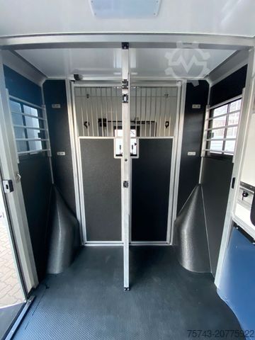 Livestock transporter RENAULT Master STX  Haras AUTOM. NEW MODEL 2025