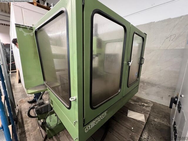 Milling Machine - Vertical DECKEL FP 4 A