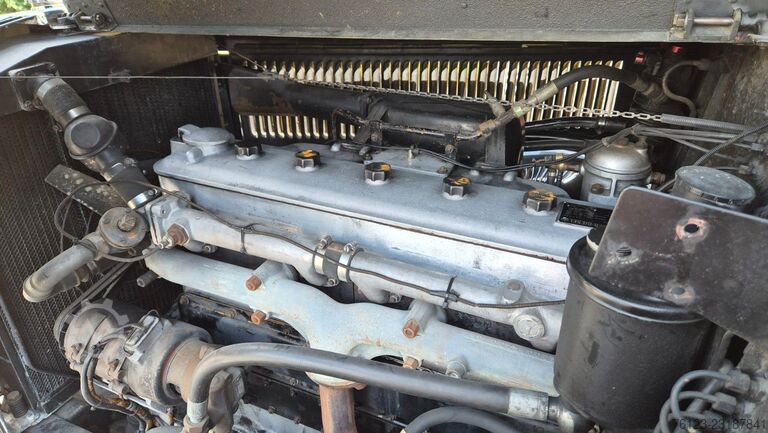 Reisebus  Oldtimer Paket Saurer LC 4 und Volvo B 10 Lauber