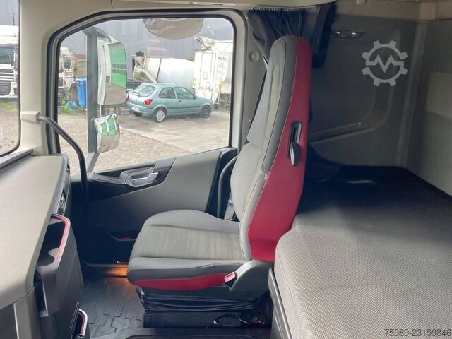 Volvo FH 500 YV2RT40A5JB855299 EURO 6, Zapfwellenhydraulik, Frigo, TÜV bis 26.03.2027 MVI2218 Volvo FH 500 YV2RT40A5JB855299  EURO 6, PTO Hydraulic...