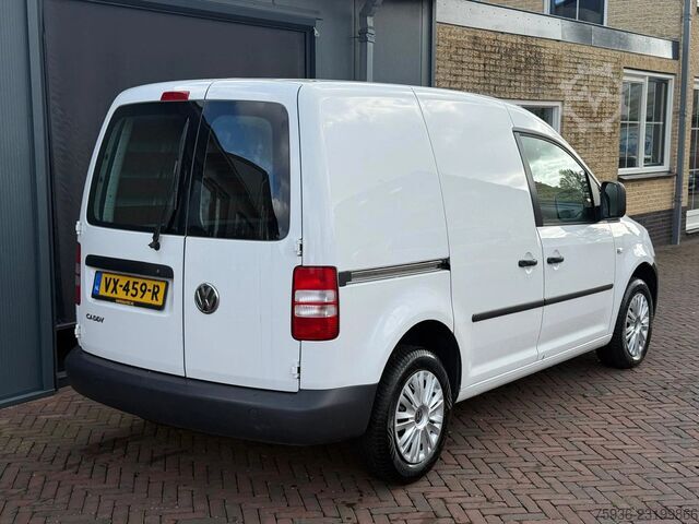 Volkswagen Caddy 1.6 TDI L1 Clima Cruise Dealer Onderhouden Half leer VW Caddy 1.6 TDI L1 Clima Cruise Dealer Onderhoude...