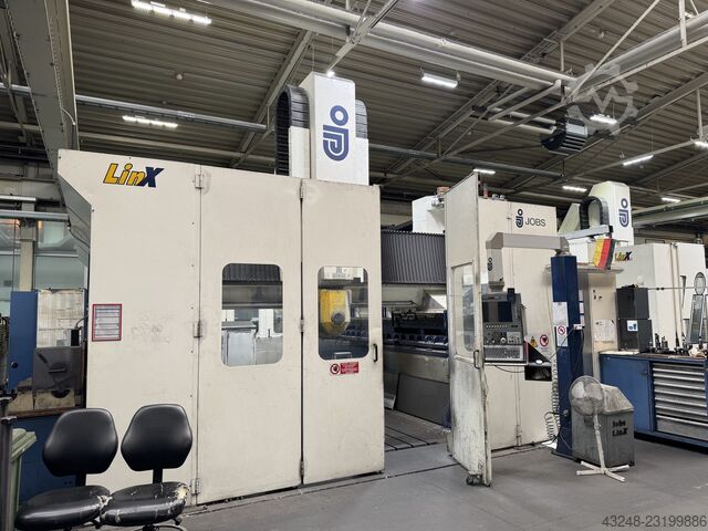 Vertical machining center JOBS LinX Compact 1077