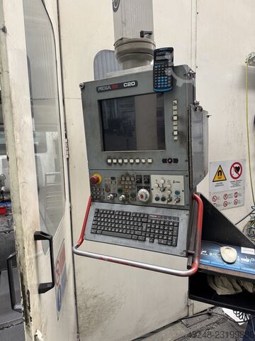 Vertical machining center JOBS LinX Compact 1077