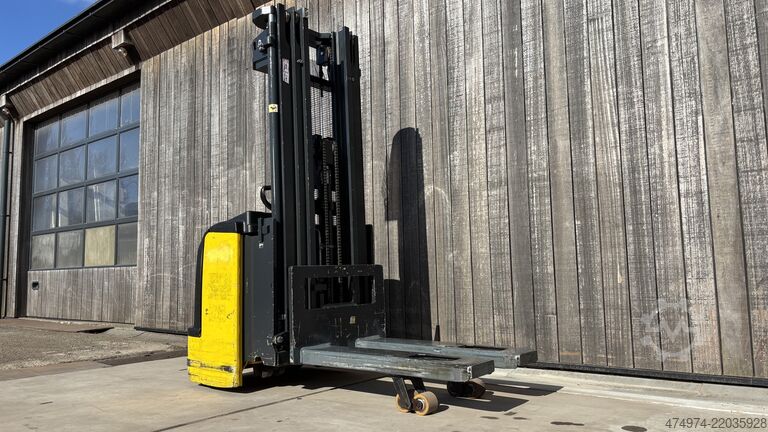 Electric stacker pallet truck, lift height 4255 mm Komatsu CNI 14