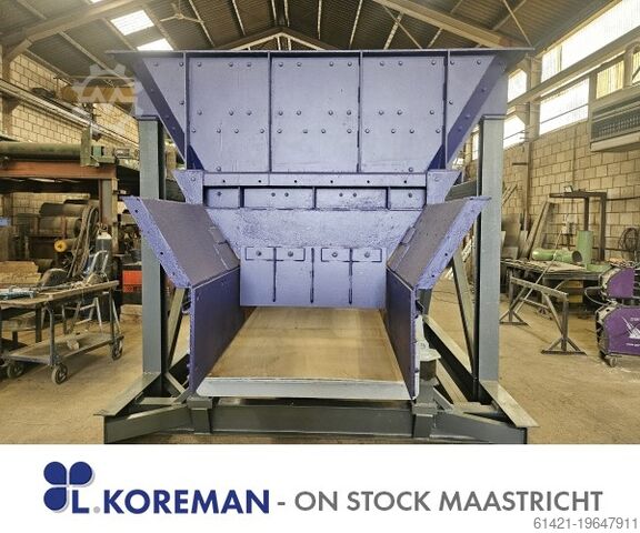 Jöst Trichter mit Vibrationsrinne