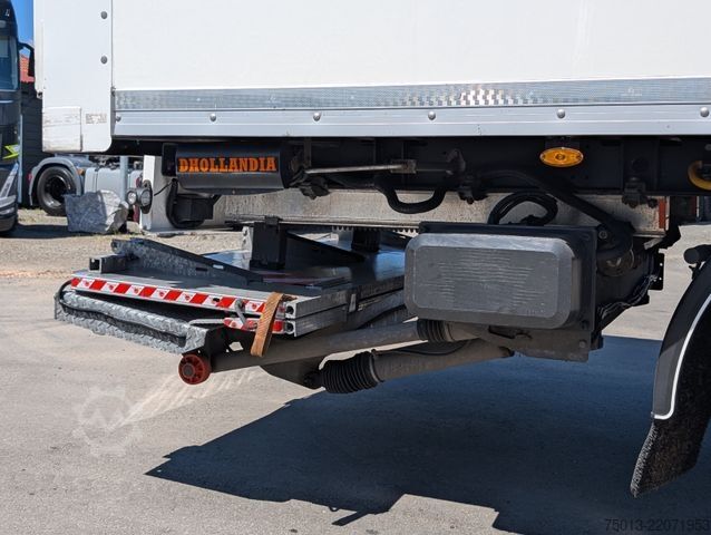 Box semitrailer KÄSSBOHRER City-Koffer mit LBW und Zwangslenkung