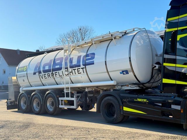 Tanker semitrailer KÄSSBOHRER AD-BLUE 28 cbm,Bartec Messanlage,Vogelsang Pumpe