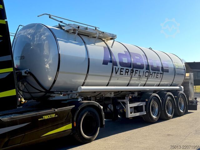 Tanker semitrailer KÄSSBOHRER AD-BLUE 28 cbm,Bartec Messanlage,Vogelsang Pumpe
