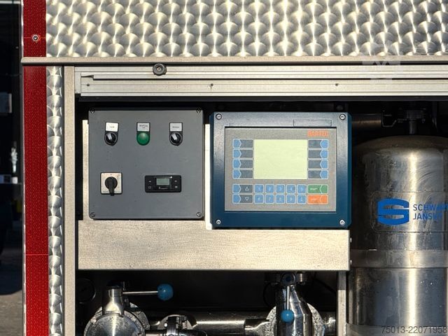 Tanker semitrailer KÄSSBOHRER AD-BLUE 28 cbm,Bartec Messanlage,Vogelsang Pumpe