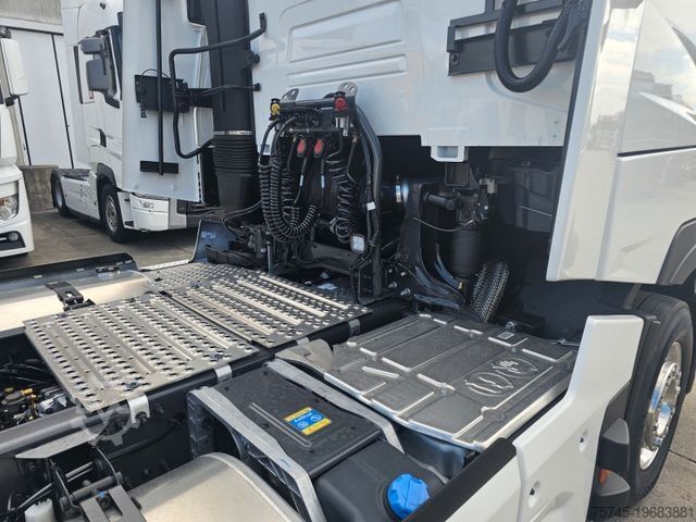 Standard tractor unit RENAULT T480*NEU*RETARDER*2X TANK*STANDKLIMA*ALCOA