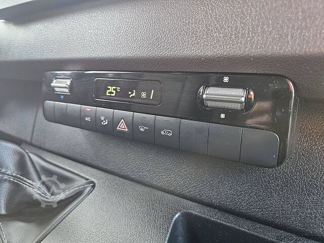 High-roof van MERCEDES-BENZ SPRINTER 314 L2H1 RWD Mbux AC!