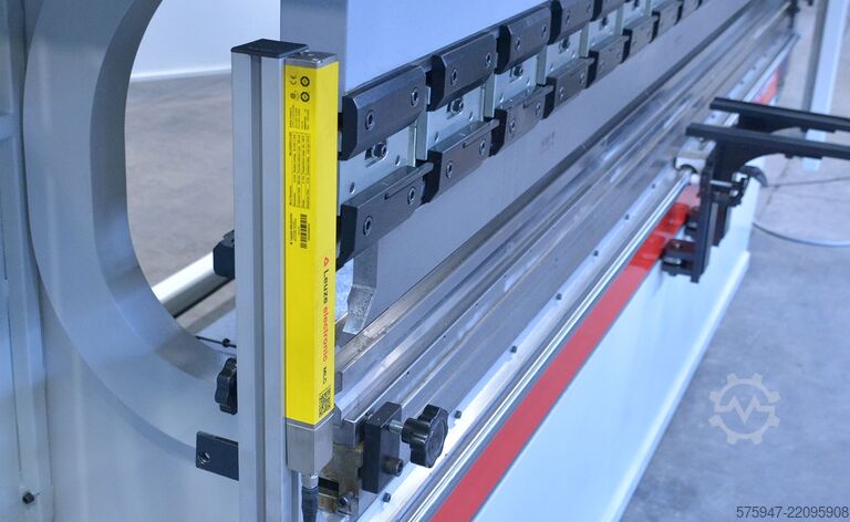 60 ton x 2100 mm NC hydraulic press brake CRONOSSTECH HPB NC 60-2100