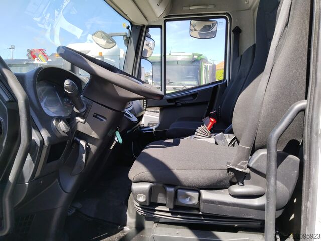 Box van Iveco ML80E19