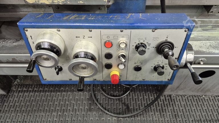 Lathe -  cycle-controlled WEILER E55 x 1000