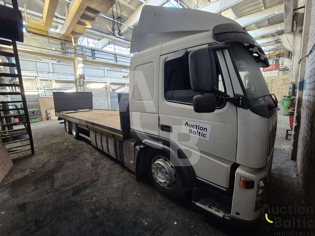 Flatbed Volvo FM380