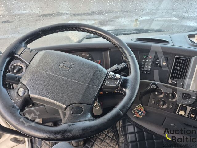 Forwarder Volvo FH16