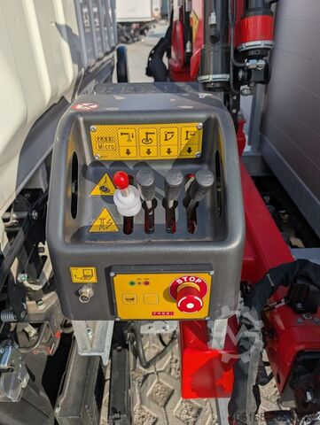 Truck-mounted crane van Fuso Canter 9C18 Fassi M40 Pritsche 4,5 m