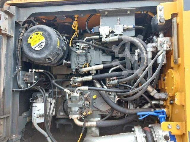 Crawler excavator Liebherr R 936 LC