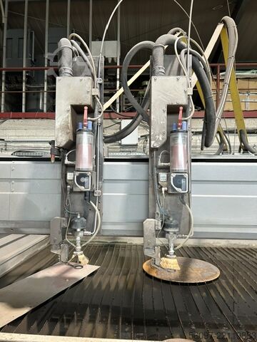 Wasserstrahlschneidanlage CMS Tecnocut MILESTONE S 2040 (Doppelkopf)